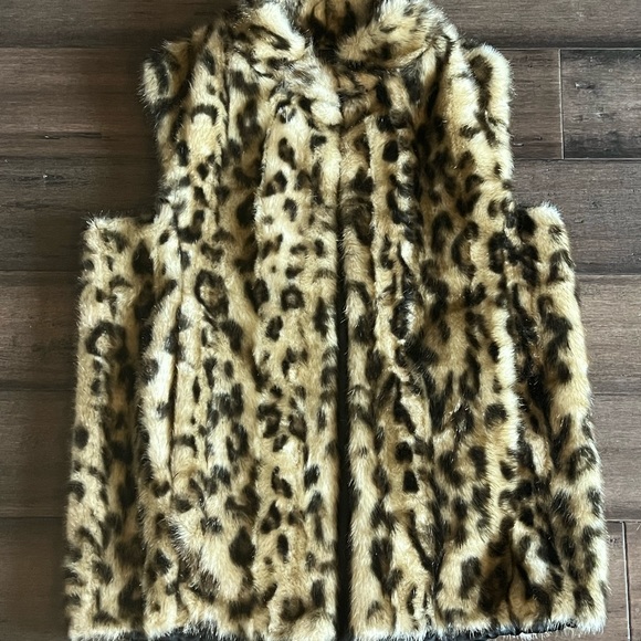 DONNA SALYERS FABULOUS FURS FAUX LEOPARD FUR HOOK VEST SIZE MEDIUM/Small - Picture 3 of 8